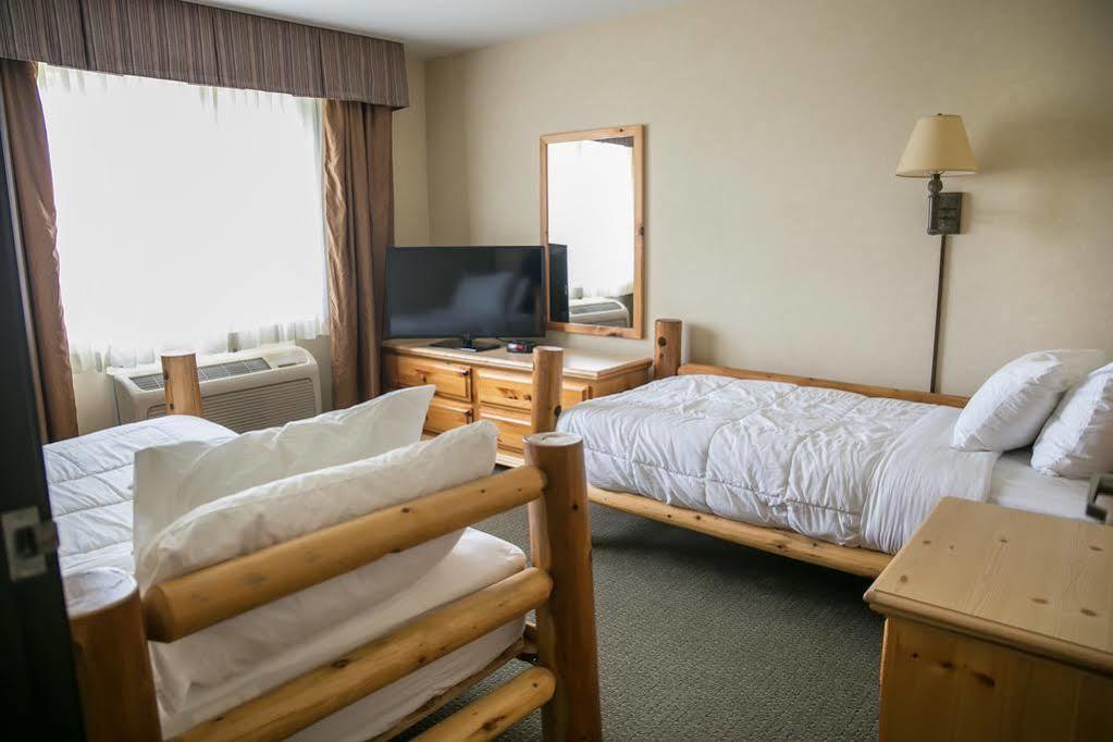 Thumper Pond Resort Ottertail Dış mekan fotoğraf